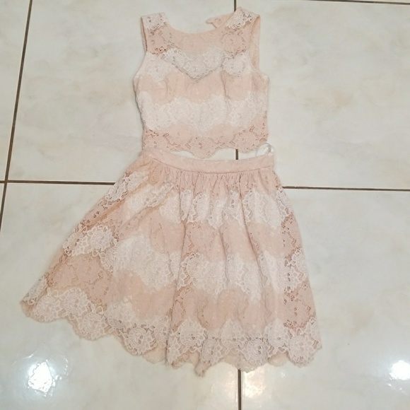 Dress - Picture 2 of 3